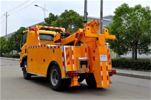 润州高速路拖车费